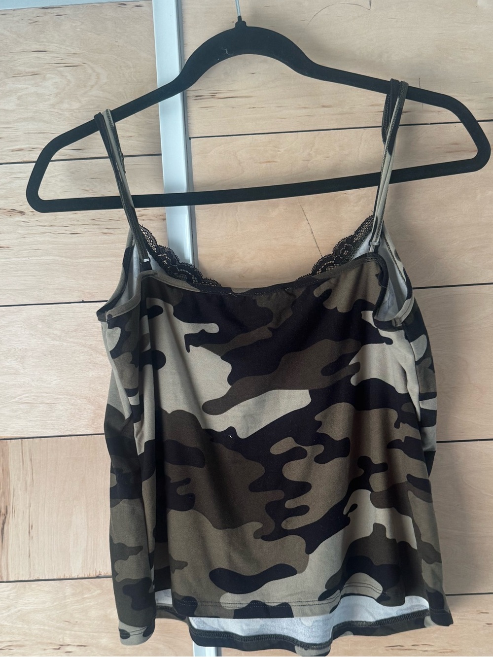 Women’s Olive Green Camo Lace-Trim Tank Top